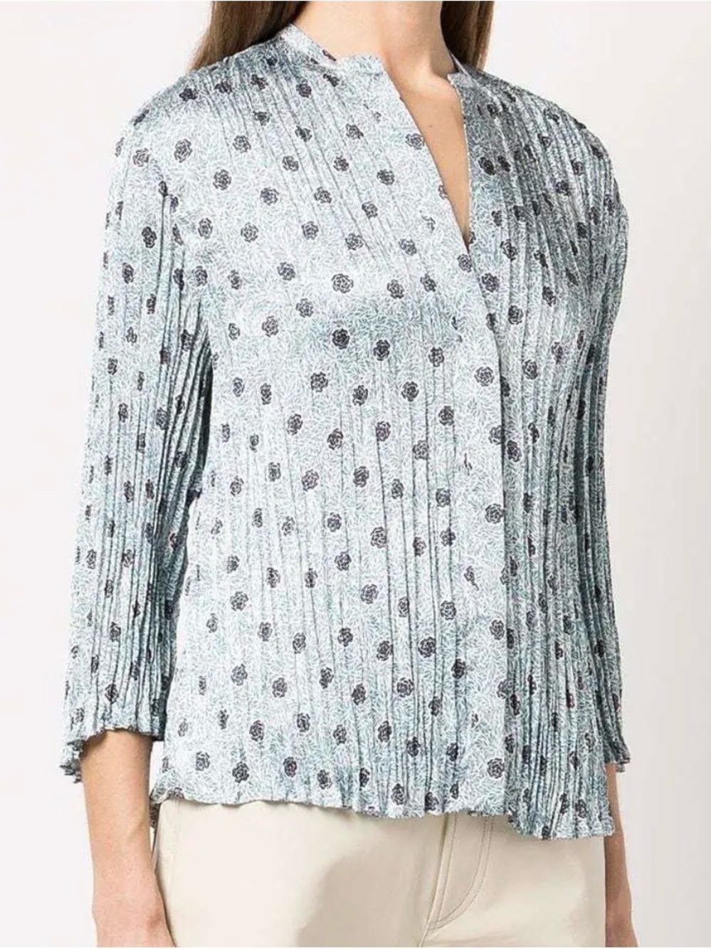 Vince Camellia Print Accordion Pleated Blouse Blue Floral V-Neck Size Medium